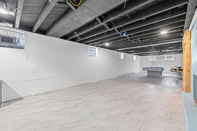 21450 Whittington Street, Farmington, MI 48336