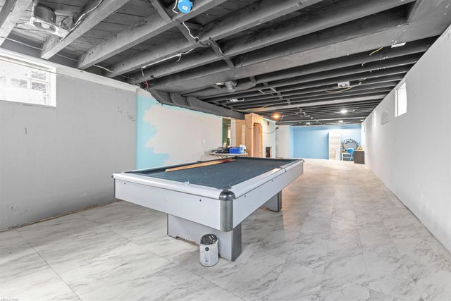 21450 Whittington Street, Farmington, MI 48336