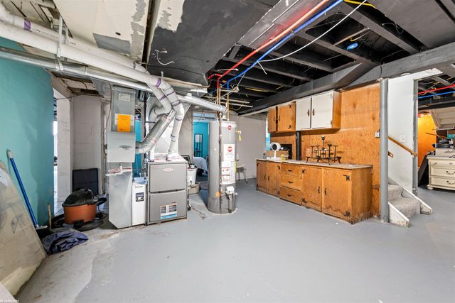 21450 Whittington Street, Farmington, MI 48336