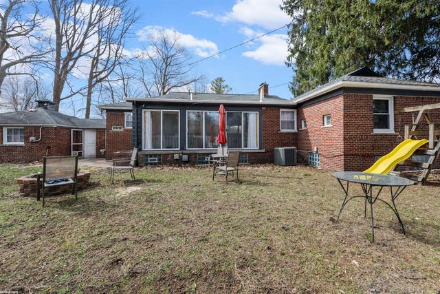 21450 Whittington Street, Farmington, MI 48336