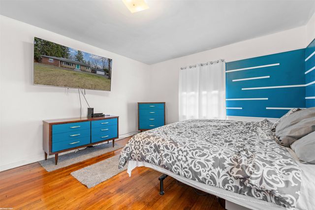 21450 Whittington Street, Farmington, MI 48336