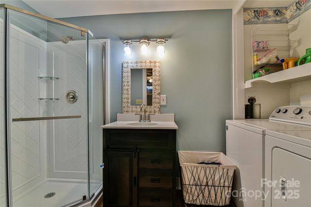 1 Lynx Drive C-1, Black Mountain, NC 28711