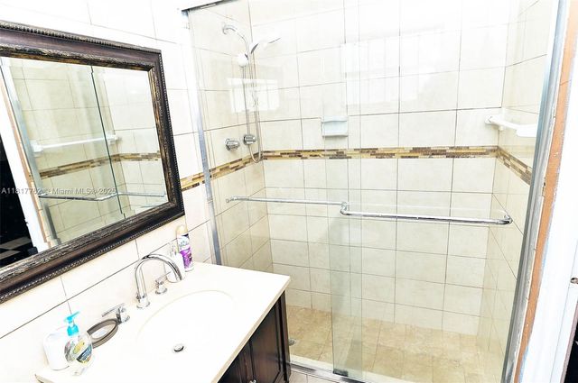 240 NW 197th St 1, Miami Gardens, FL 33169