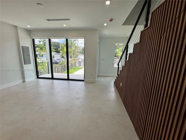 1924 NW 27th Street, Miami, FL 33142