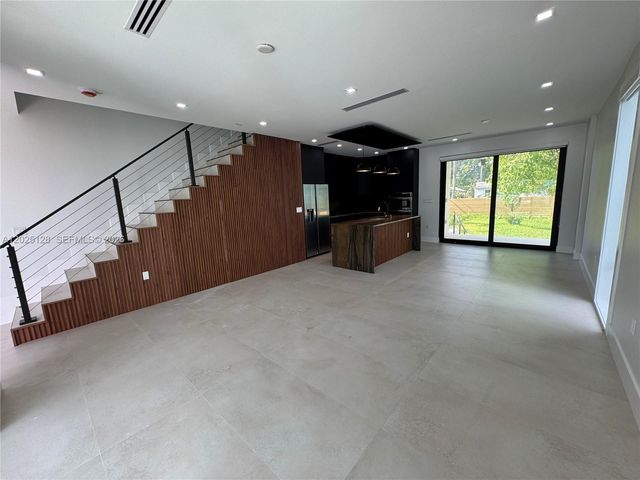 1924 NW 27th Street, Miami, FL 33142