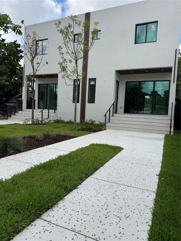 1924 NW 27th Street, Miami, FL 33142