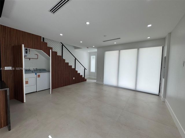 1924 NW 27th Street, Miami, FL 33142