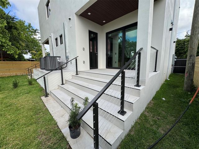 1924 NW 27th Street, Miami, FL 33142