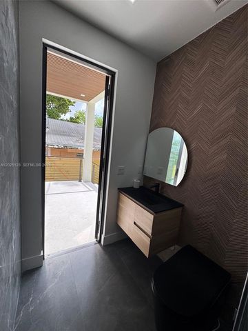 1924 NW 27th Street, Miami, FL 33142