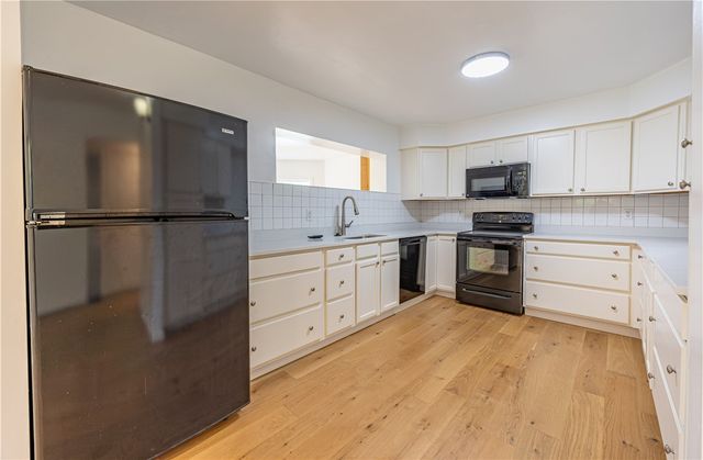 108 Lewis Dr, Penn Hills, PA 15235