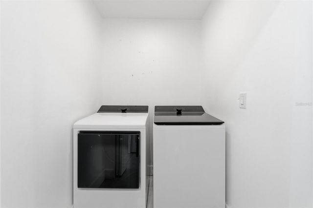 10104 N DARTMOUTH AVENUE, Tampa, FL 33612