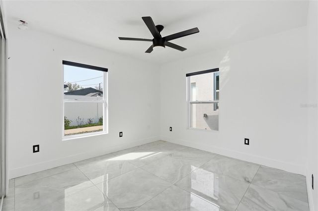 10104 N DARTMOUTH AVENUE, Tampa, FL 33612