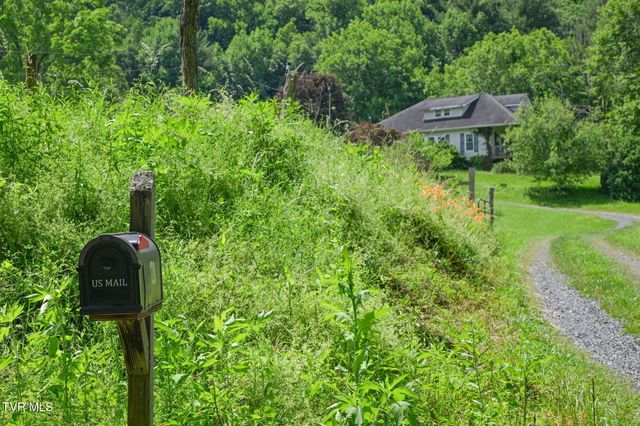 120 Teaberry Road, Roan Mountain, TN 37687