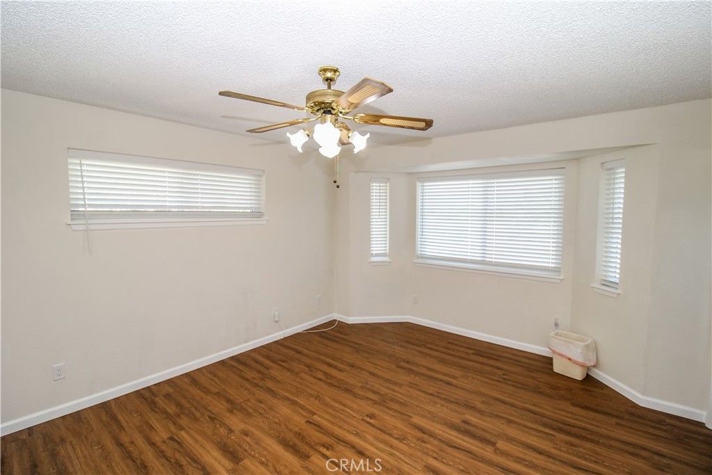 Image 10 of property listing at 12787 Cypress, Victorville, CA 92395
