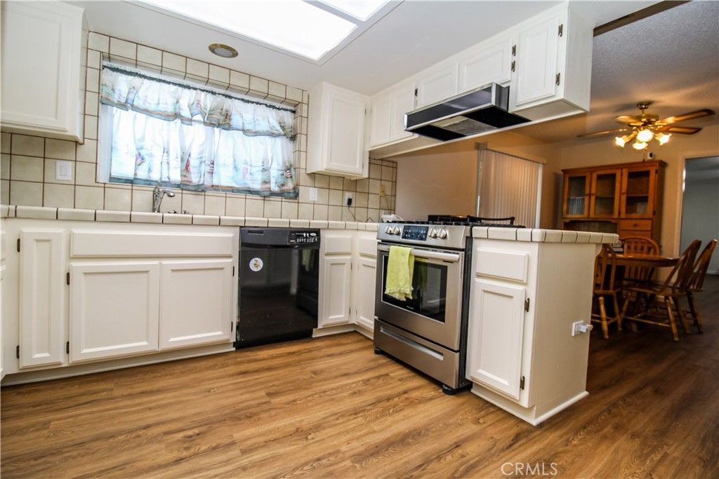 Image 8 of property listing at 12787 Cypress, Victorville, CA 92395