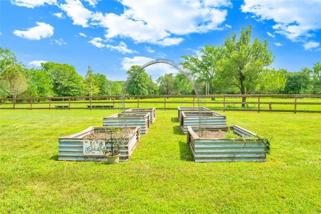 2232 Highway 164 E, Groesbeck, TX 76642