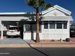 200 NIGHTDIGGER Drive, Apache Junction, AZ 85119