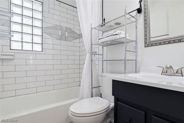 6703 Theota Avenue, Parma, OH 44129