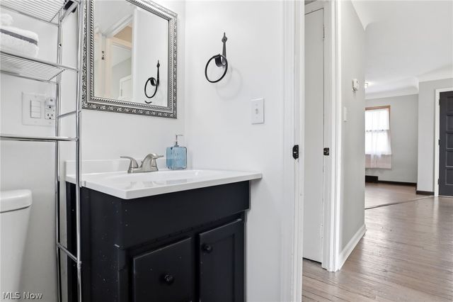 6703 Theota Avenue, Parma, OH 44129