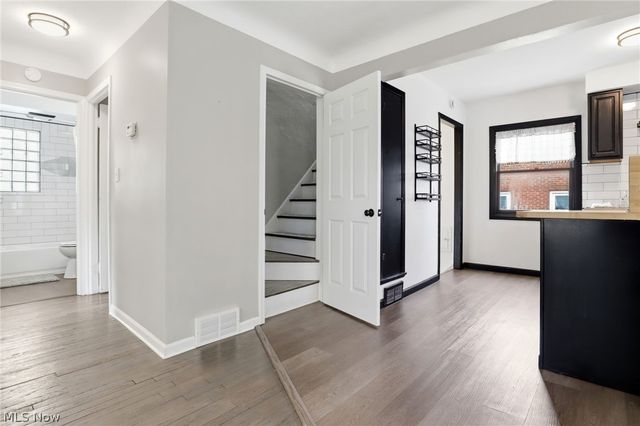 6703 Theota Avenue, Parma, OH 44129