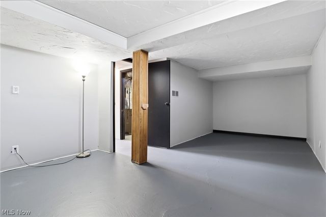 6703 Theota Avenue, Parma, OH 44129