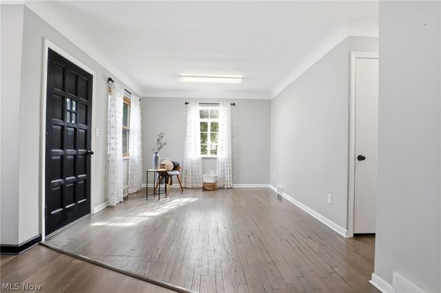 6703 Theota Avenue, Parma, OH 44129