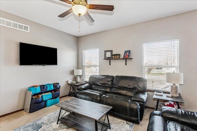 2402 S Fieldcrest, Wichita, KS 67215