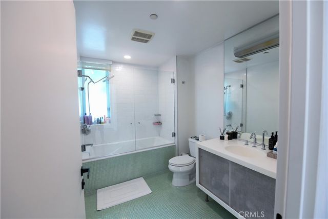 901 Hancock Avenue 209, West Hollywood, CA 90069