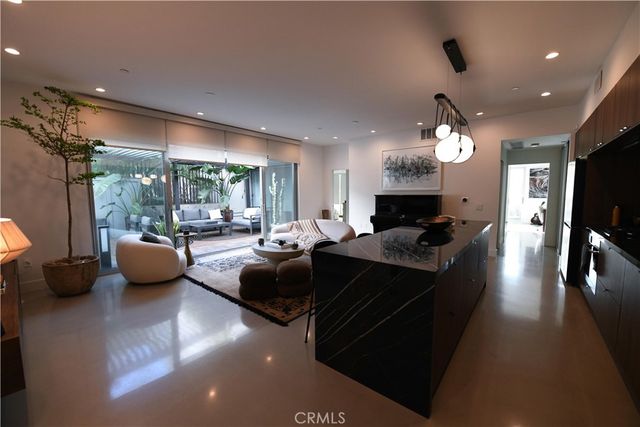 901 Hancock Avenue 209, West Hollywood, CA 90069