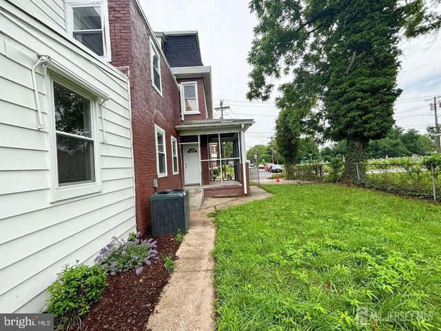 438 Lawrence Street, Burlington City, NJ 08