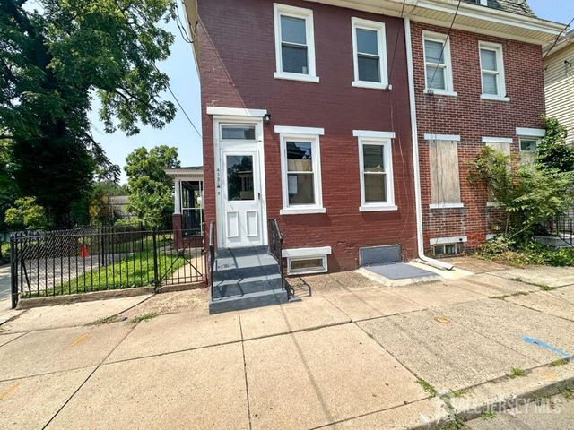 438 Lawrence Street, Burlington City, NJ 08