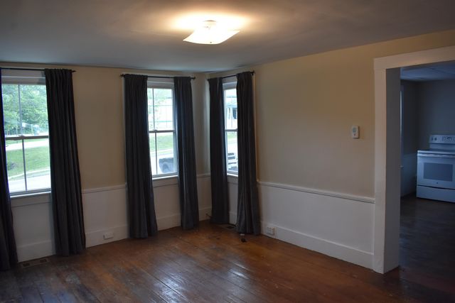 30-32 Main Street, Bennington, NH 03442