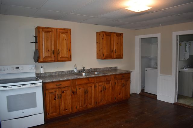 30-32 Main Street, Bennington, NH 03442