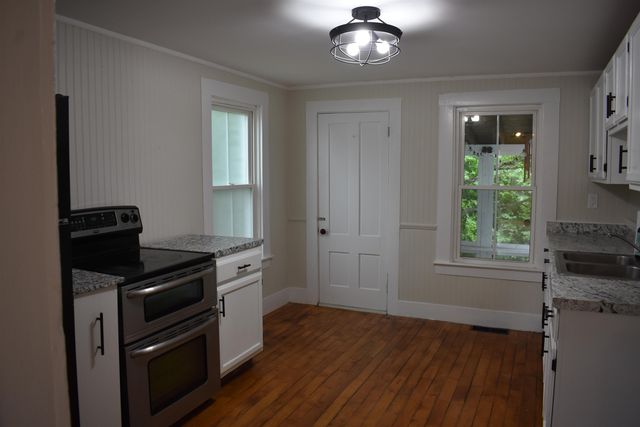 30-32 Main Street, Bennington, NH 03442