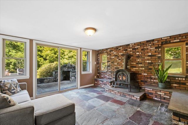 291 Peekskill Hollow Road, Putnam Valley, NY 10579