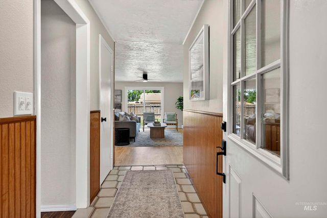 1408 N Indiana Ave, Caldwell, ID 83605