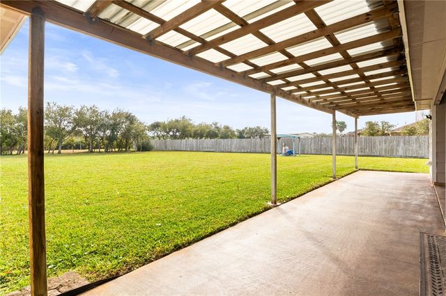 1617 Westridge Blvd, Corpus Christi, TX 78418