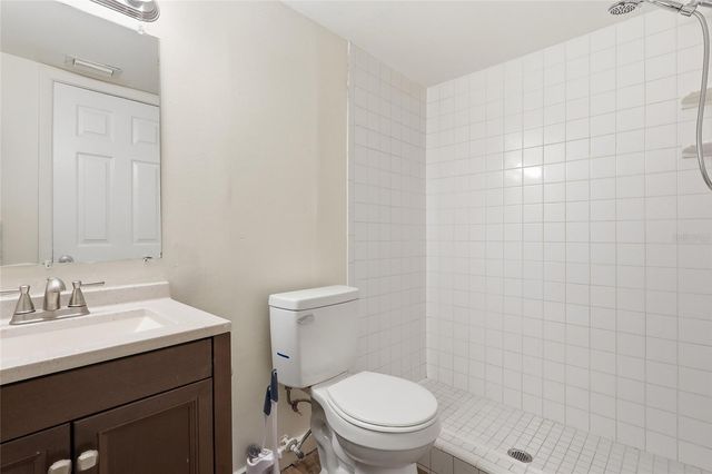 6308 NEWTOWN CIRCLE 8A3, Tampa, FL 33615