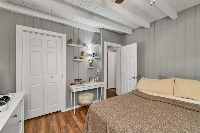 24 Whippoorwill Lane, Bedford, NH 03110