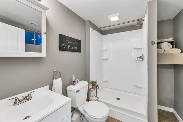 24 Whippoorwill Lane, Bedford, NH 03110