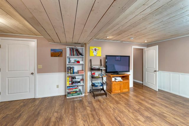 24 Whippoorwill Lane, Bedford, NH 03110