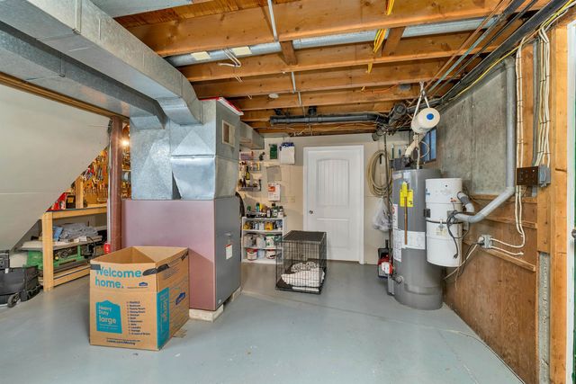 24 Whippoorwill Lane, Bedford, NH 03110