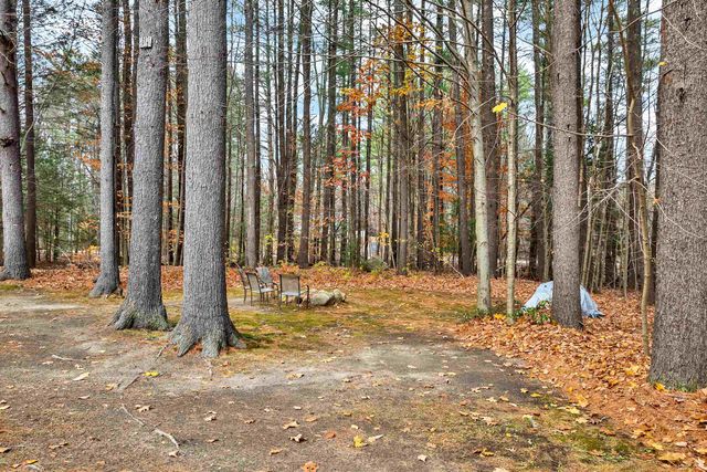 24 Whippoorwill Lane, Bedford, NH 03110