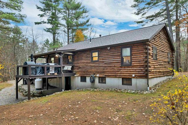 24 Whippoorwill Lane, Bedford, NH 03110