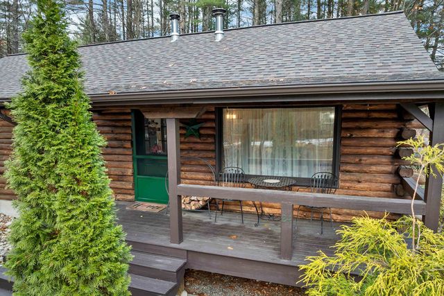 24 Whippoorwill Lane, Bedford, NH 03110