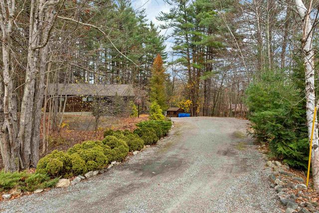 24 Whippoorwill Lane, Bedford, NH 03110