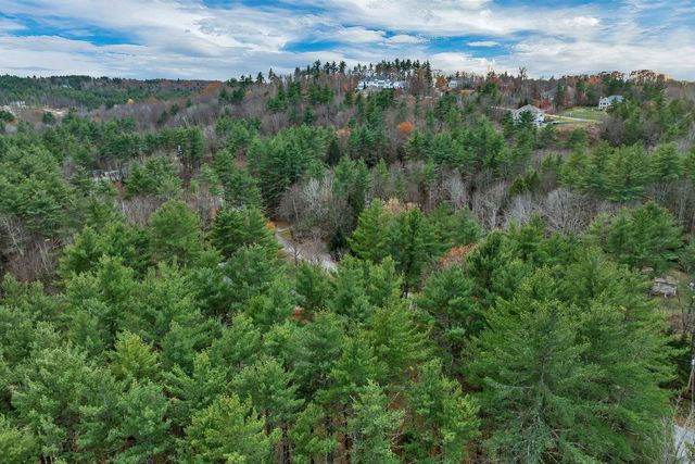 24 Whippoorwill Lane, Bedford, NH 03110