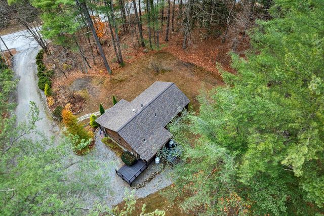 24 Whippoorwill Lane, Bedford, NH 03110