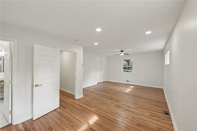 3515 W 93rd Street, Leawood, KS 66206