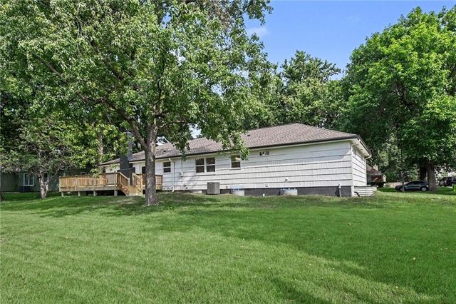 3515 W 93rd Street, Leawood, KS 66206
